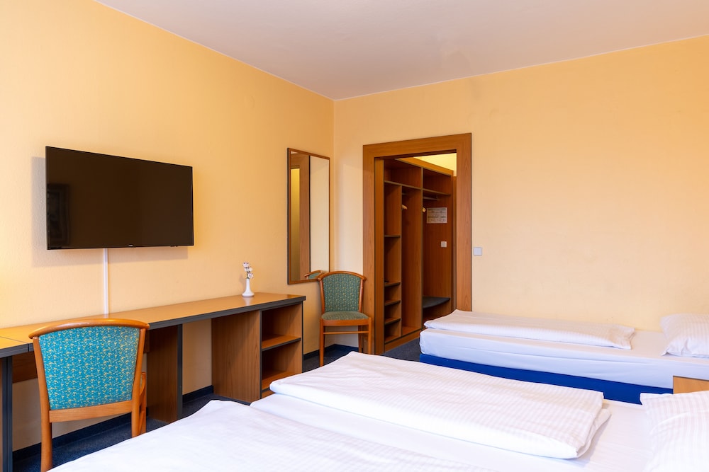 Good Morning + Berlin City East — Hotel rooms in Berlin, Berlin