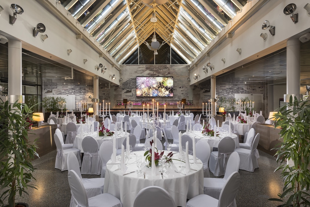 Holiday Inn Berlin City West by IHG — Hotel building in Berlin, Berlin