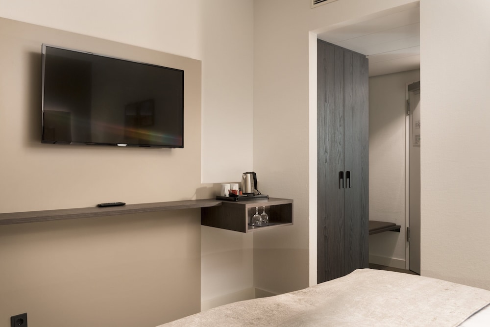Holiday Inn Berlin City West by IHG — Hotel rooms in Berlin, Berlin