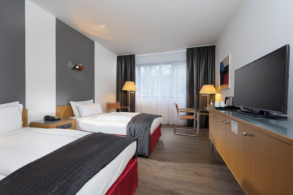 Holiday Inn Berlin City West by IHG — Hotel rooms in Berlin, Berlin