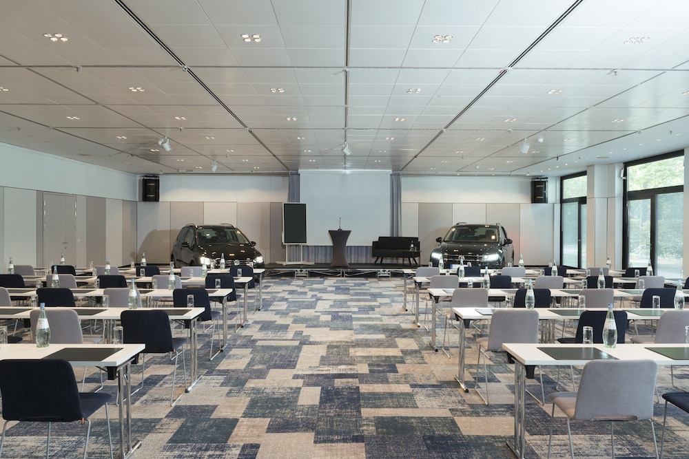 Holiday Inn Berlin City West by IHG — Hotel building in Berlin, Berlin