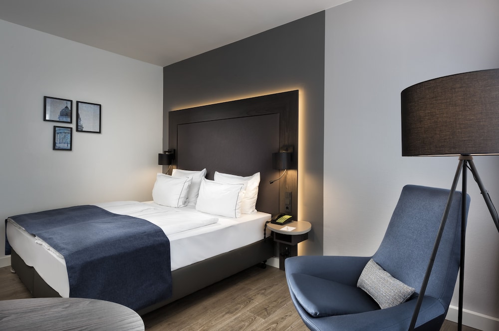 Holiday Inn Berlin City West by IHG — Hotel rooms in Berlin, Berlin