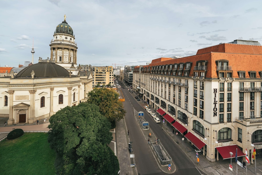 Hilton Berlin — Attractions in the area in Berlin, Berlin