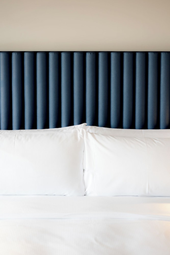 Hilton Berlin — Hotel rooms in Berlin, Berlin