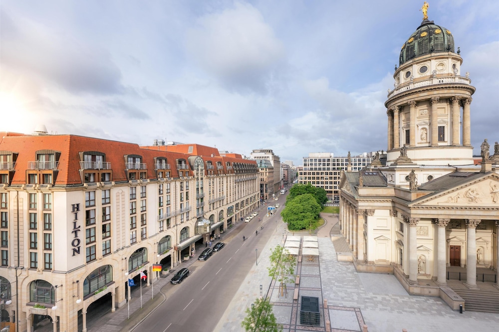 Hilton Berlin — Attractions in the area in Berlin, Berlin