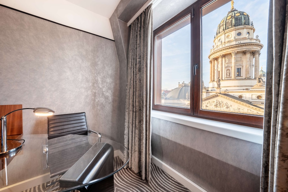 Hilton Berlin — Hotel rooms in Berlin, Berlin