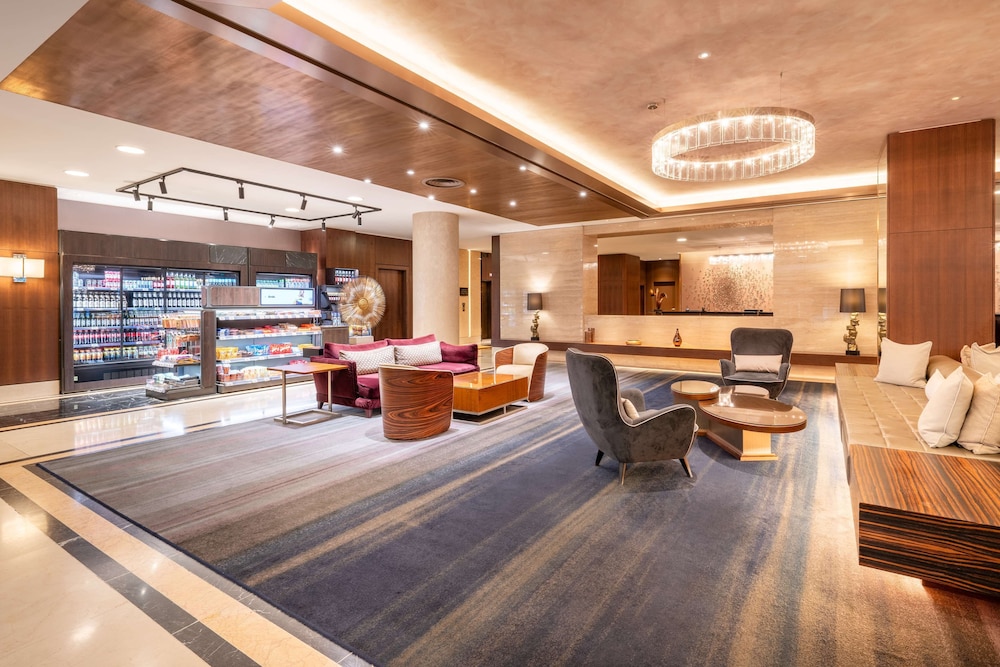 Hilton Berlin — Restaurant & bars in Berlin, Berlin