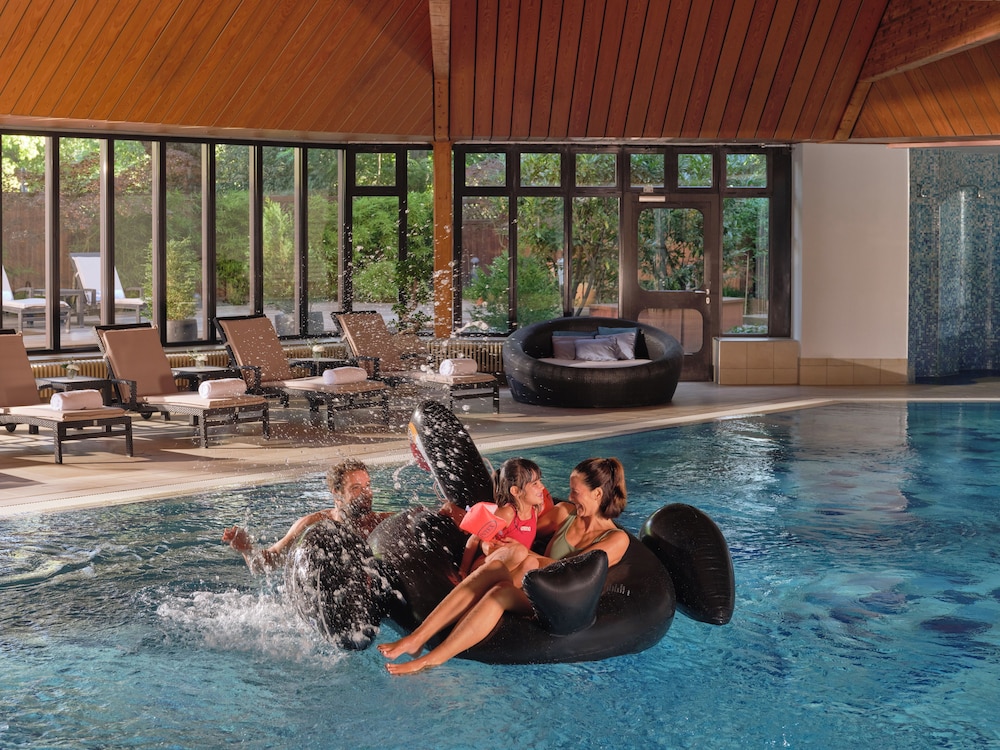 InterContinental Berlin by IHG — Swimming pool in Berlin, Berlin