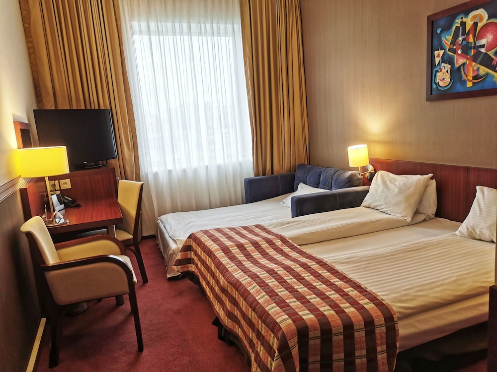 Premier Krakow Hotel — Hotel rooms in Krakow, Lesser Poland