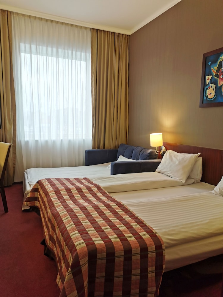 Premier Krakow Hotel — Hotel rooms in Krakow, Lesser Poland