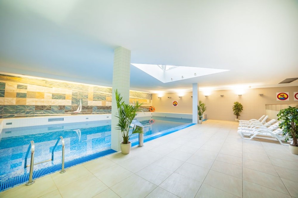 Premier Krakow Hotel — Swimming pool in Krakow, Lesser Poland