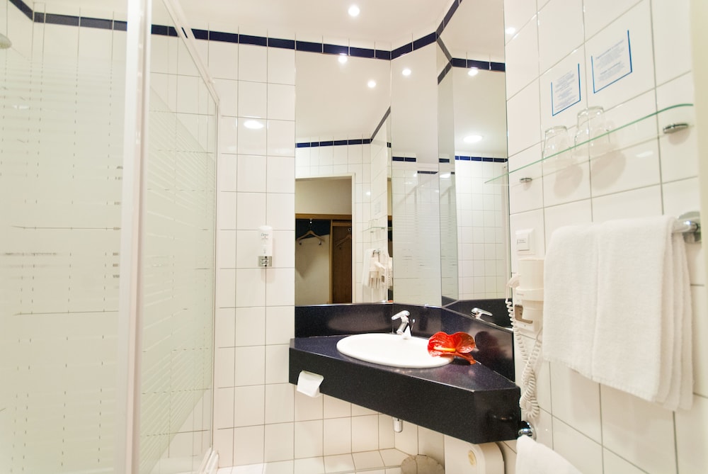 Premier Krakow Hotel — Hotel rooms in Krakow, Lesser Poland