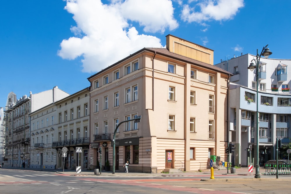Aparthotel Globus — Main photo in Krakow, Lesser Poland