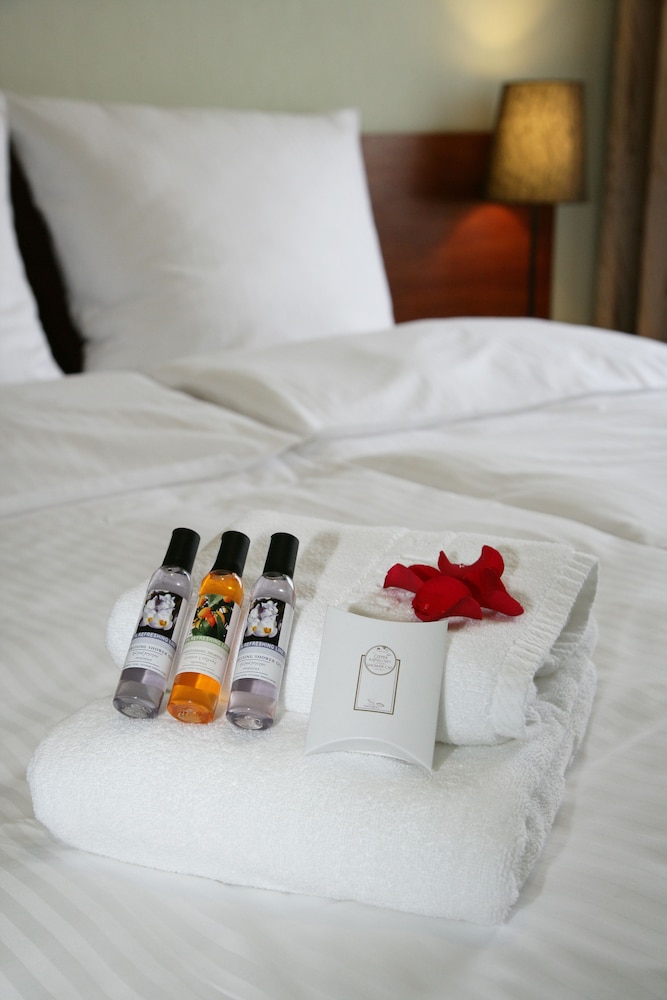 Aparthotel Globus — Hotel rooms in Krakow, Lesser Poland