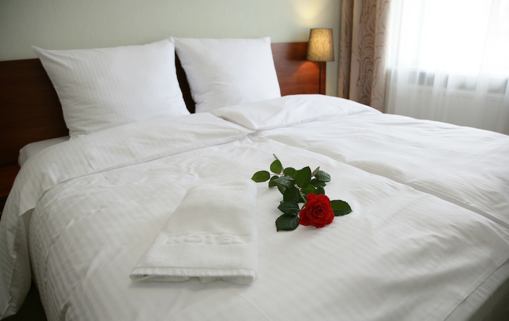 Aparthotel Globus — Hotel rooms in Krakow, Lesser Poland