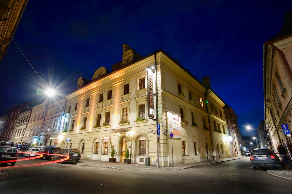 Hotel Regent — Hotel building in Krakow, Lesser Poland