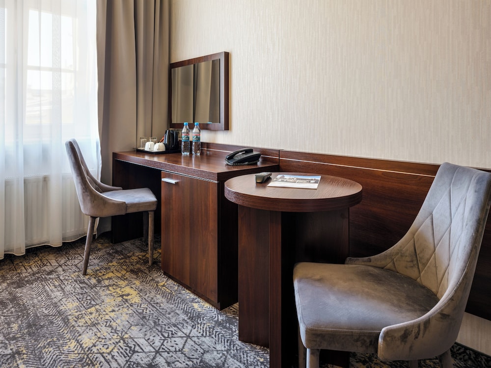 Hotel Rezydent — Hotel rooms in Krakow, Lesser Poland