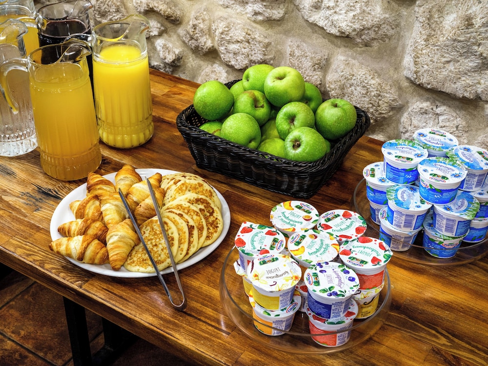 Hotel Rezydent — Restaurant & bars in Krakow, Lesser Poland