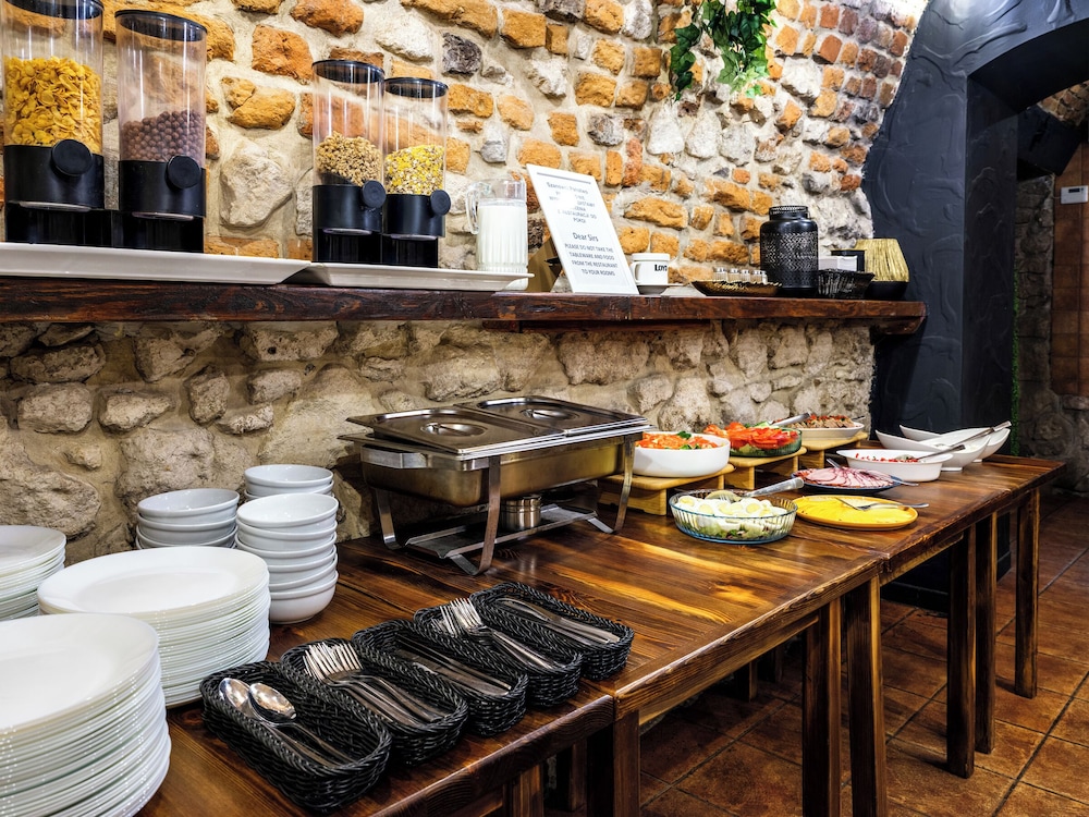 Hotel Rezydent — Restaurant & bars in Krakow, Lesser Poland