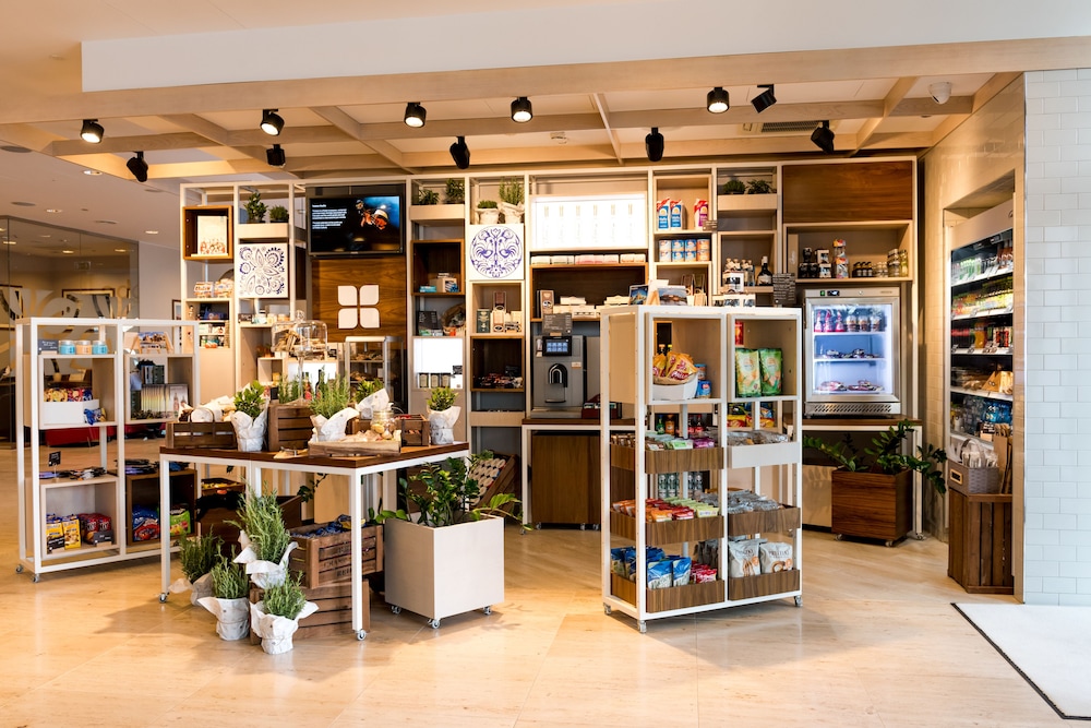 Hilton Garden Inn Krakow — Restaurant & bars in Krakow, Lesser Poland