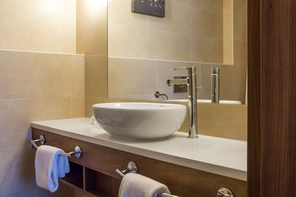 Hilton Garden Inn Krakow — Hotel rooms in Krakow, Lesser Poland