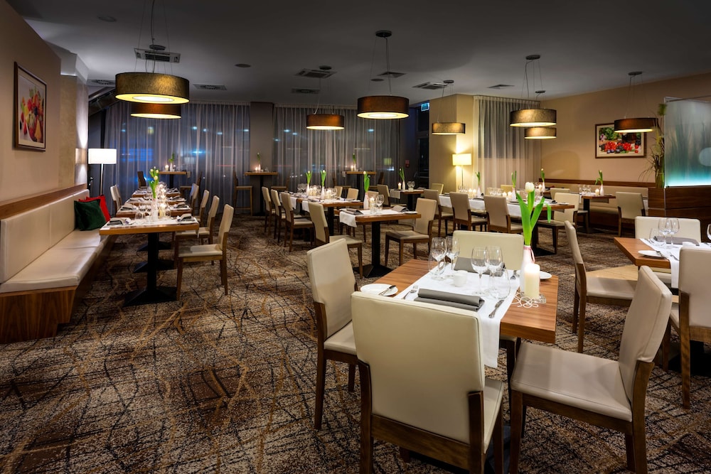 Hilton Garden Inn Krakow — Restaurant & bars in Krakow, Lesser Poland