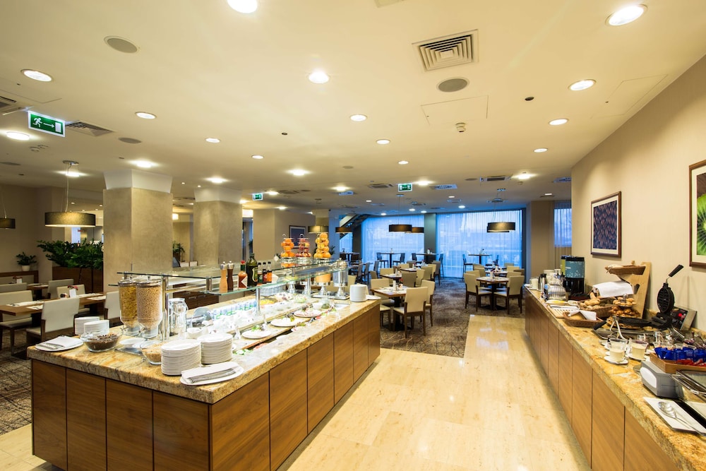 Hilton Garden Inn Krakow — Restaurant & bars in Krakow, Lesser Poland