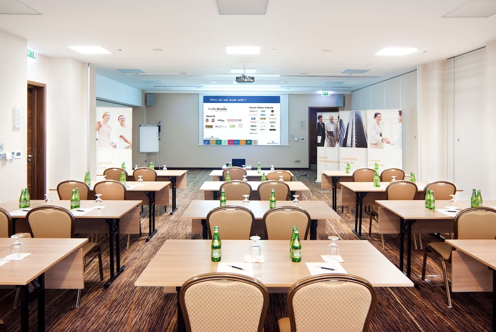 Hilton Garden Inn Krakow — Hotel building in Krakow, Lesser Poland