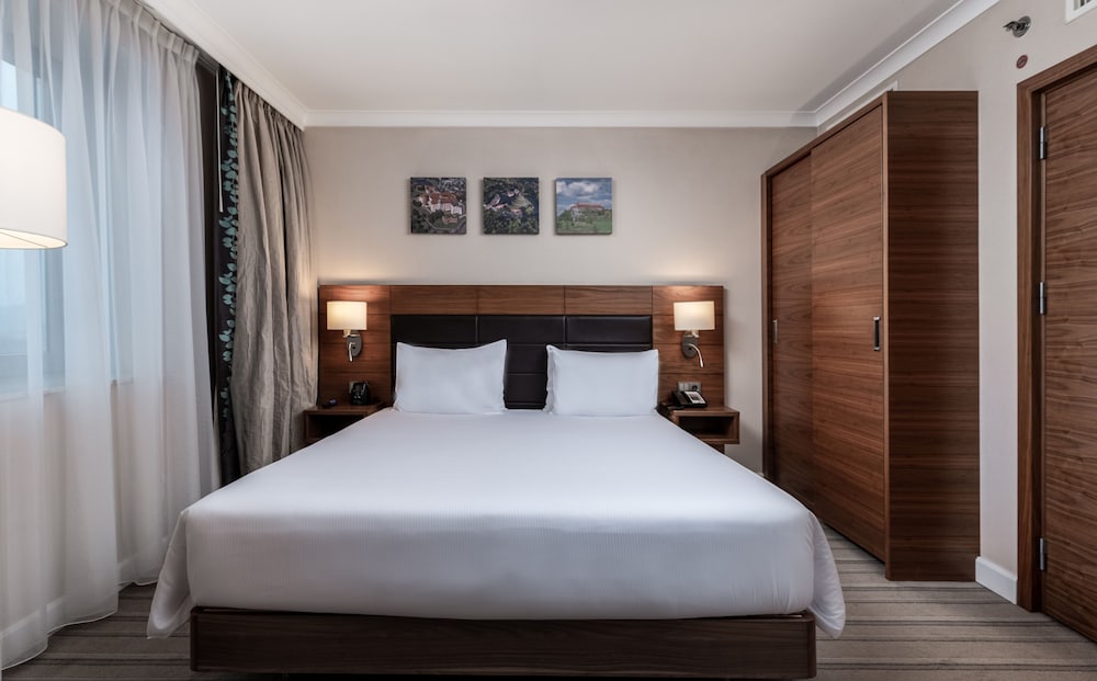 Hilton Garden Inn Krakow — Hotel rooms in Krakow, Lesser Poland