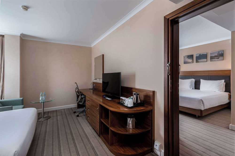 Hilton Garden Inn Krakow — Hotel rooms in Krakow, Lesser Poland
