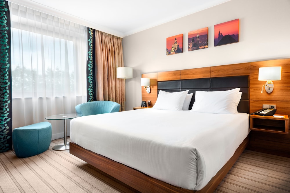 Hilton Garden Inn Krakow — Hotel rooms in Krakow, Lesser Poland