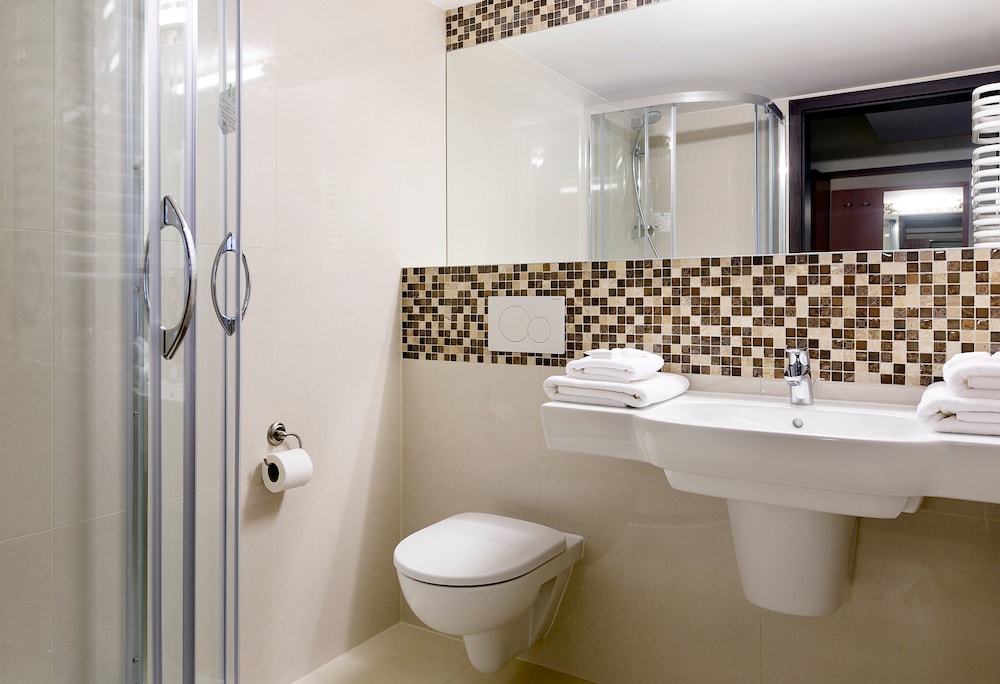 Hotel Wielopole — Hotel rooms in Krakow, Lesser Poland