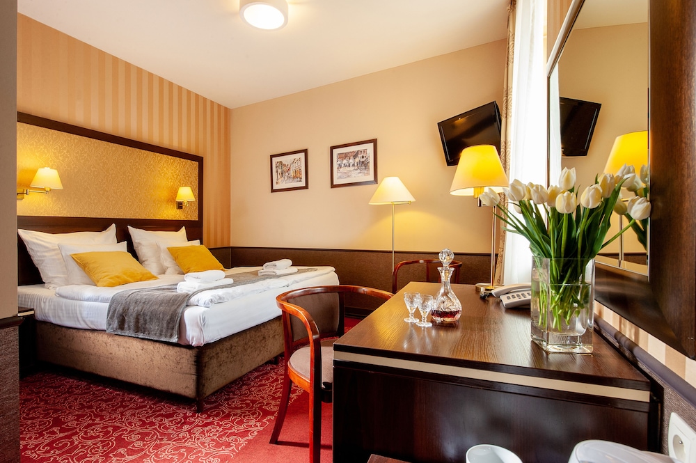 Hotel Wielopole — Hotel rooms in Krakow, Lesser Poland