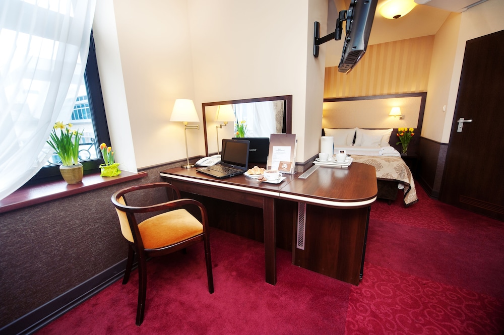 Hotel Wielopole — Hotel rooms in Krakow, Lesser Poland