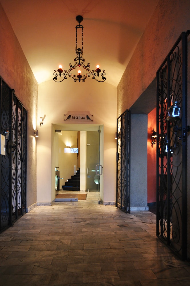 Spatz Aparthotel — Hotel building in Krakow, Lesser Poland