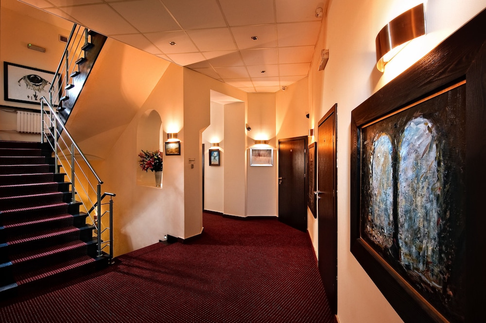 Spatz Aparthotel — Hotel building in Krakow, Lesser Poland