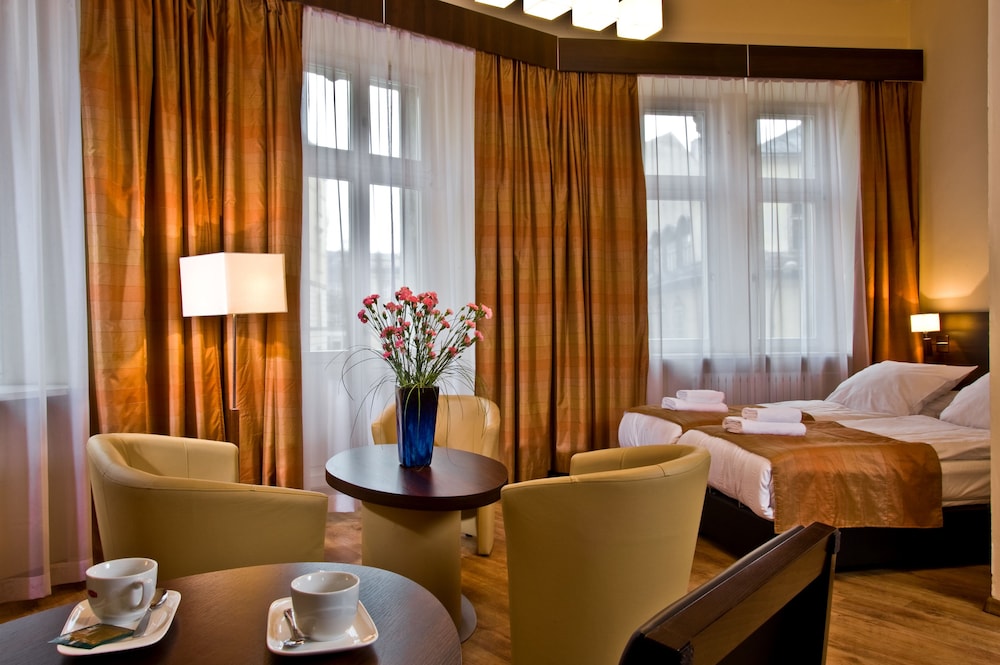 Spatz Aparthotel — Hotel rooms in Krakow, Lesser Poland
