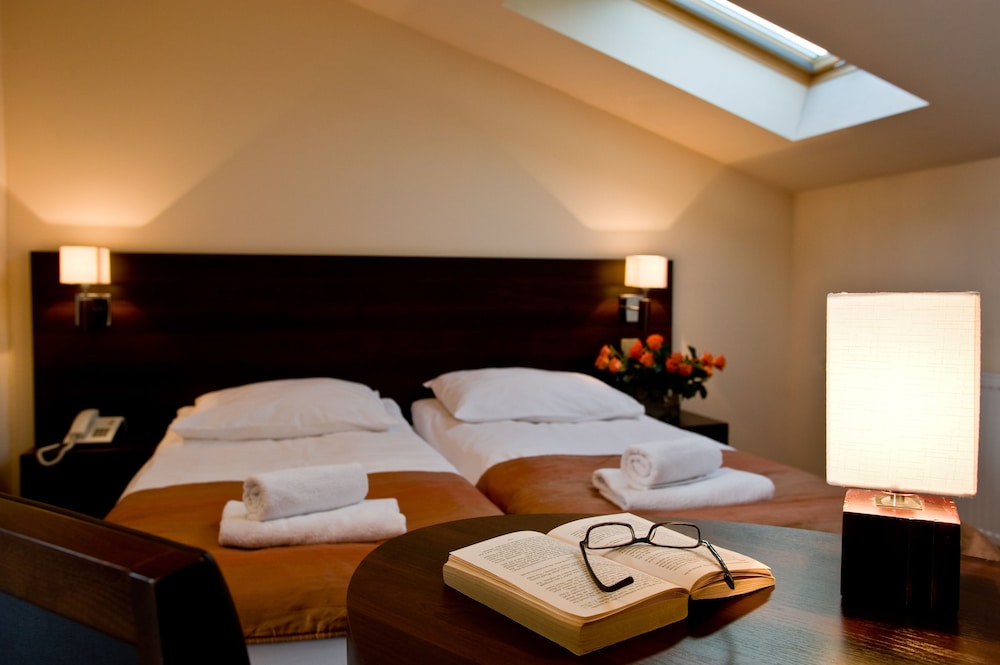 Spatz Aparthotel — Hotel rooms in Krakow, Lesser Poland