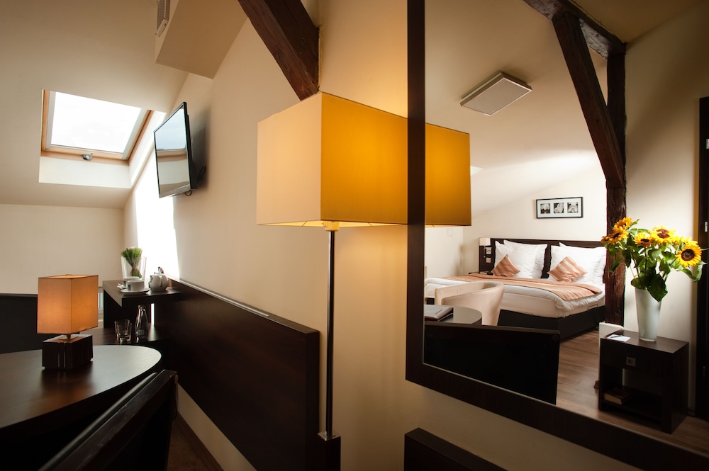 Spatz Aparthotel — Hotel rooms in Krakow, Lesser Poland