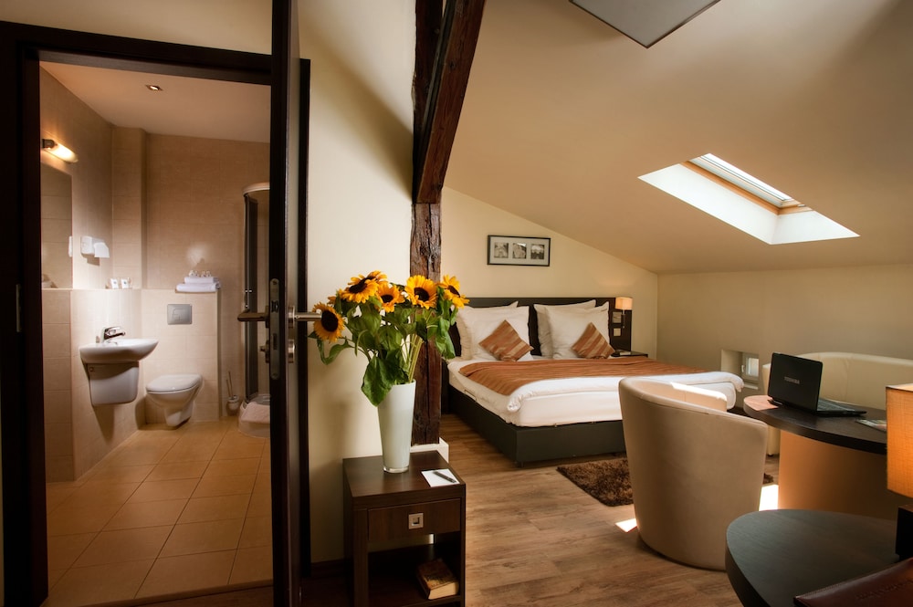 Spatz Aparthotel — Hotel rooms in Krakow, Lesser Poland