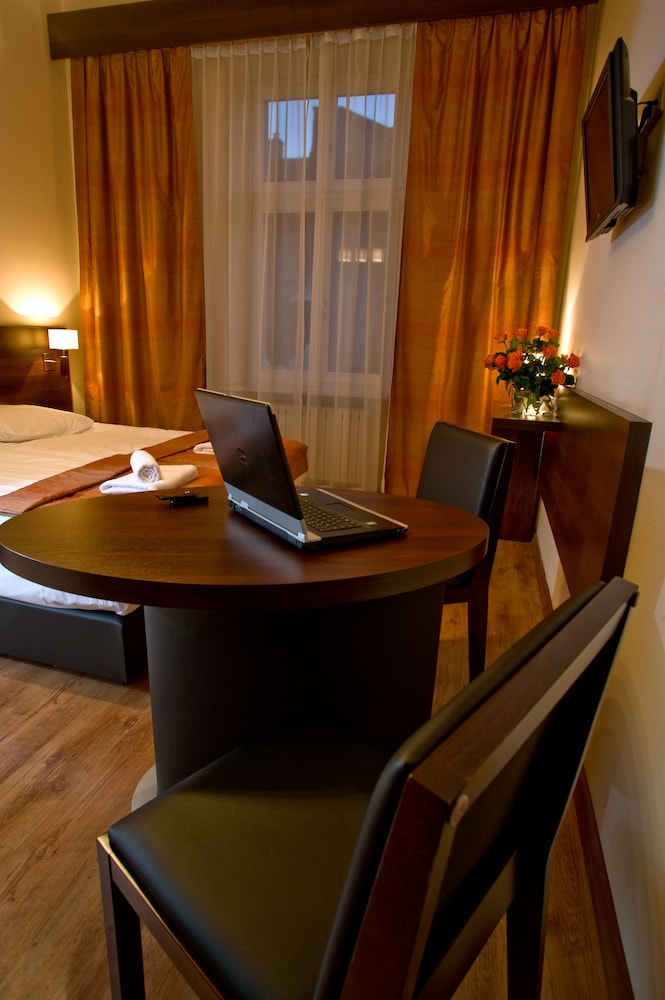 Spatz Aparthotel — Hotel rooms in Krakow, Lesser Poland
