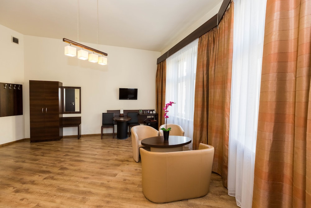 Spatz Aparthotel — Hotel rooms in Krakow, Lesser Poland