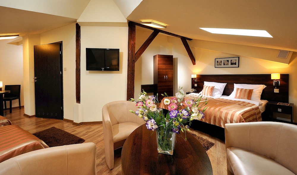 Spatz Aparthotel — Hotel rooms in Krakow, Lesser Poland