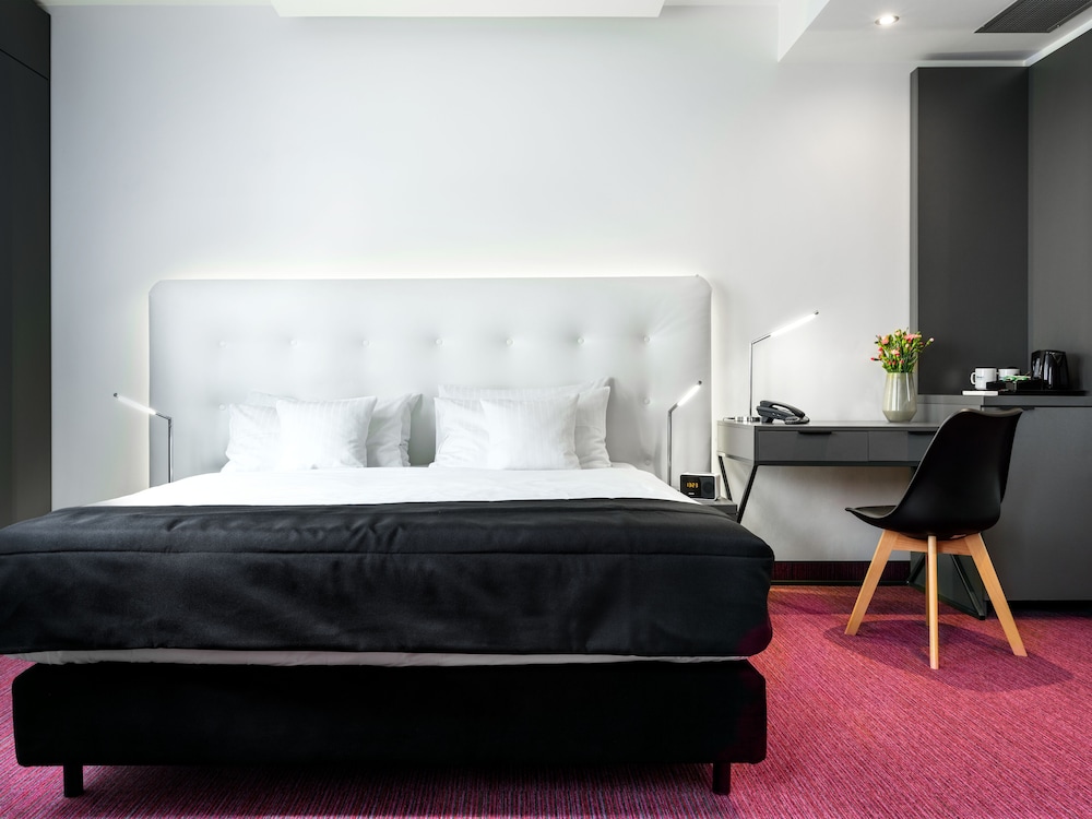 Best Western Plus Krakow Old Town — Hotel rooms in Krakow, Lesser Poland