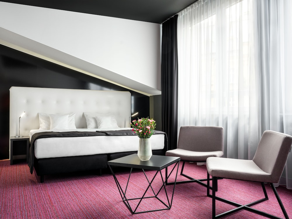 Best Western Plus Krakow Old Town — Hotel rooms in Krakow, Lesser Poland