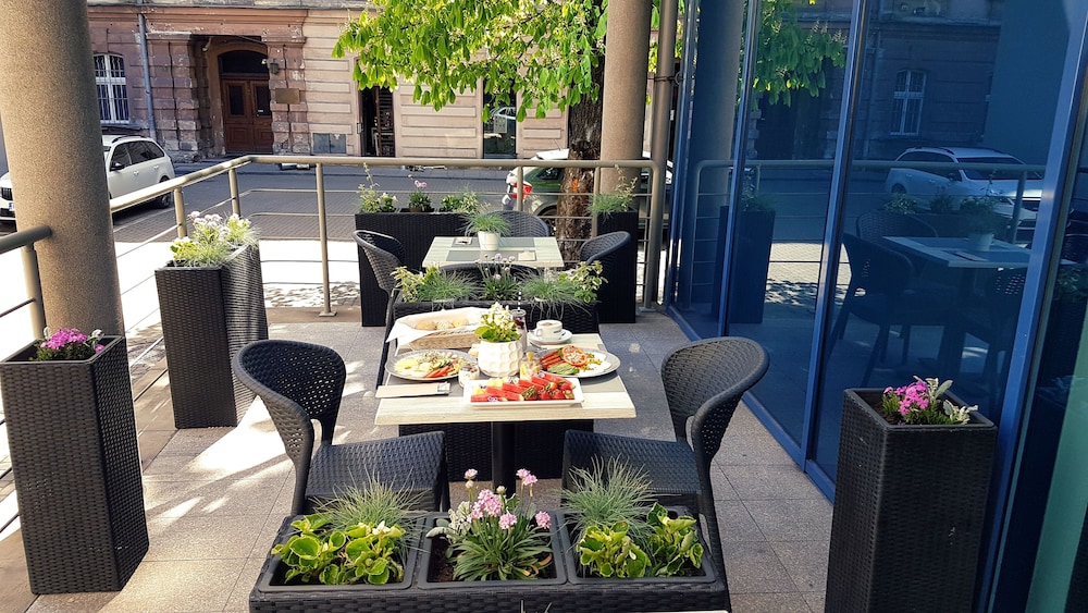 Best Western Plus Krakow Old Town — Restaurant & bars in Krakow, Lesser Poland