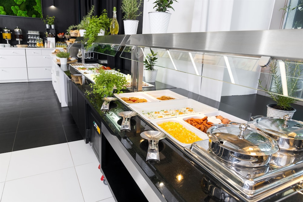 Best Western Plus Krakow Old Town — Restaurant & bars in Krakow, Lesser Poland