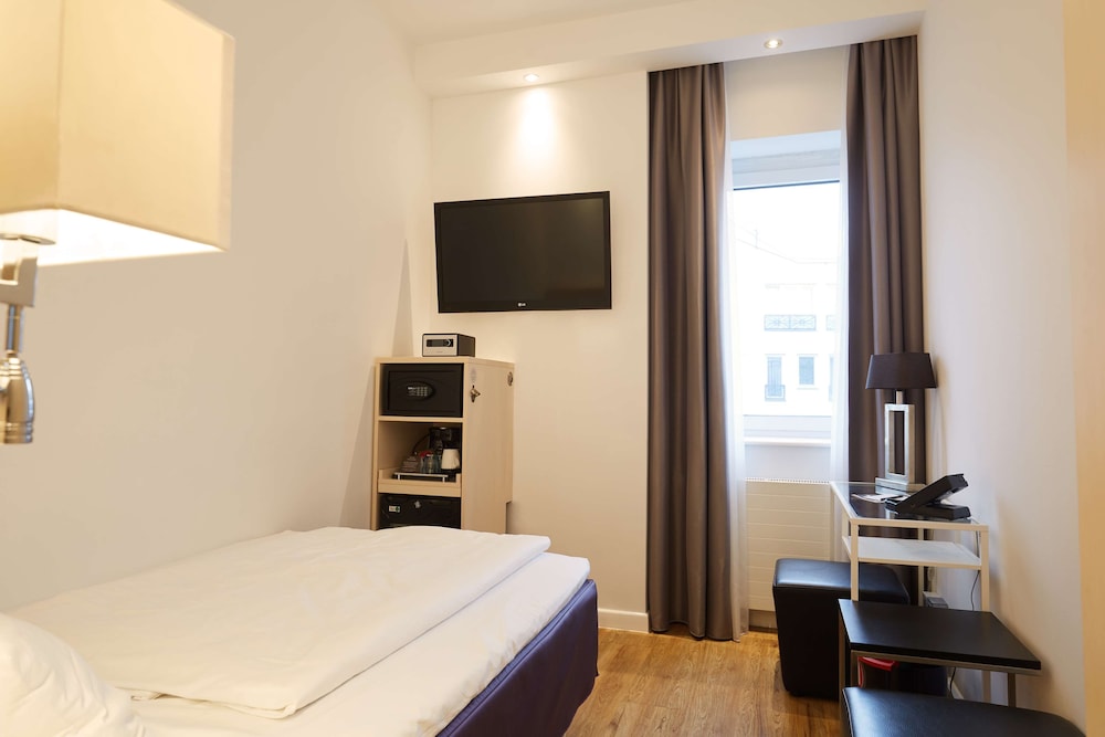 Scandic Berlin Kurfürstendamm — Hotel rooms in Berlin, Berlin