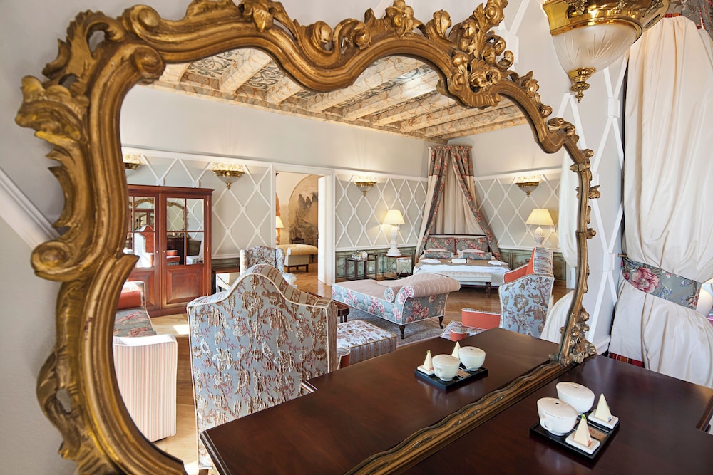 The Bonerowski Palace Boutique Hotel — Hotel rooms in Krakow, Lesser Poland