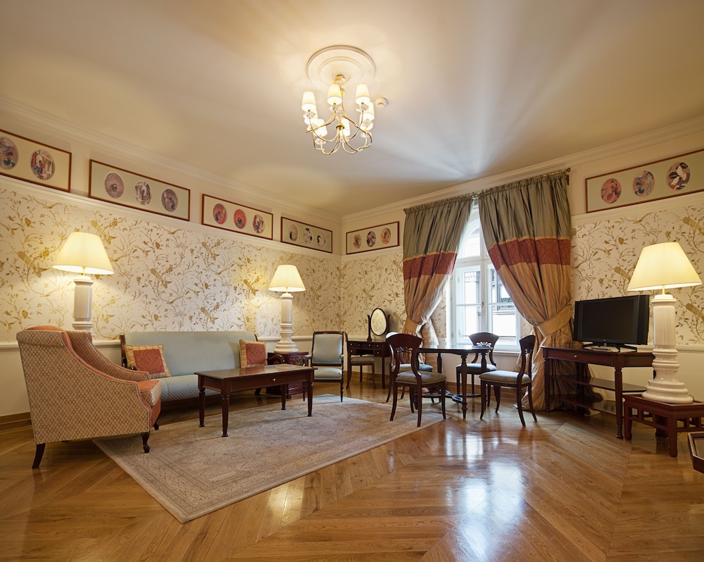 The Bonerowski Palace Boutique Hotel — Hotel rooms in Krakow, Lesser Poland